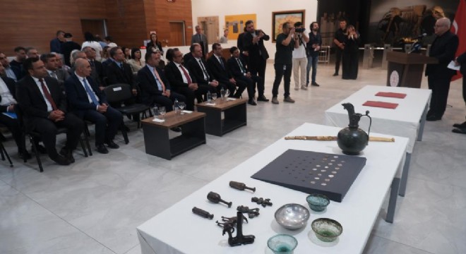 Erzurum'da İran'a ait 55 eser iade edildi
